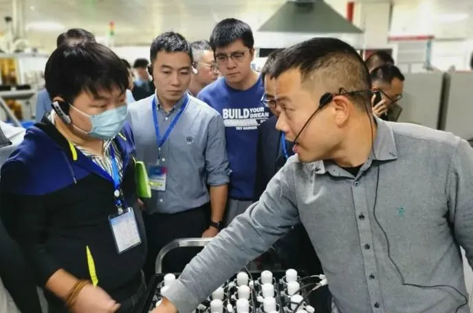 J9集团国际质量月 | 于轻微处见知著：平庸岗位上的质量故事